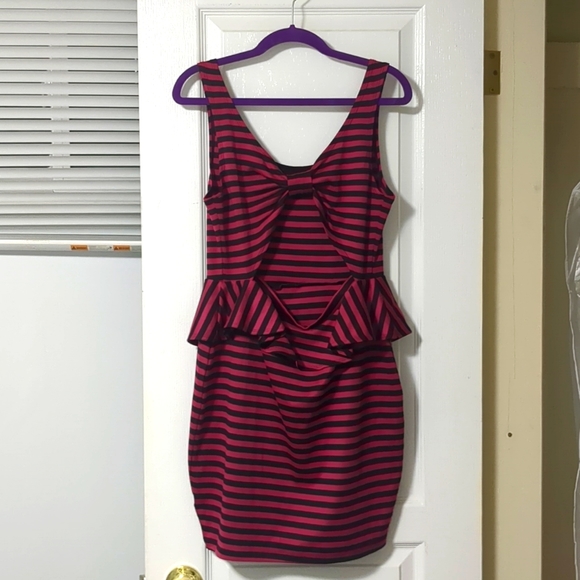 Target Dress Medium - Picture 2 of 2